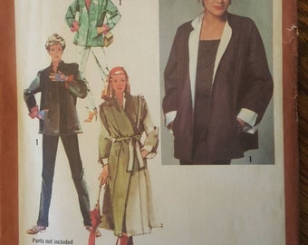 Vintage, Uncut Simplicity 9315 Misses' Reversible Coat or Jacket Size 10 1970s