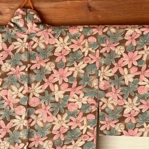 1980s Japanese Kimono, Vintage Silk Kimono, Full Lined Kimono from Japan, Flower Patterned Kimono, Silk Robe
