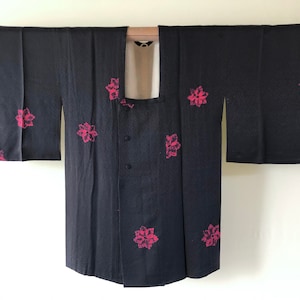 SALE% Vintage haori jacket for kimono, black silk shibori patterned kimono jacket, Japanese style jacket for women