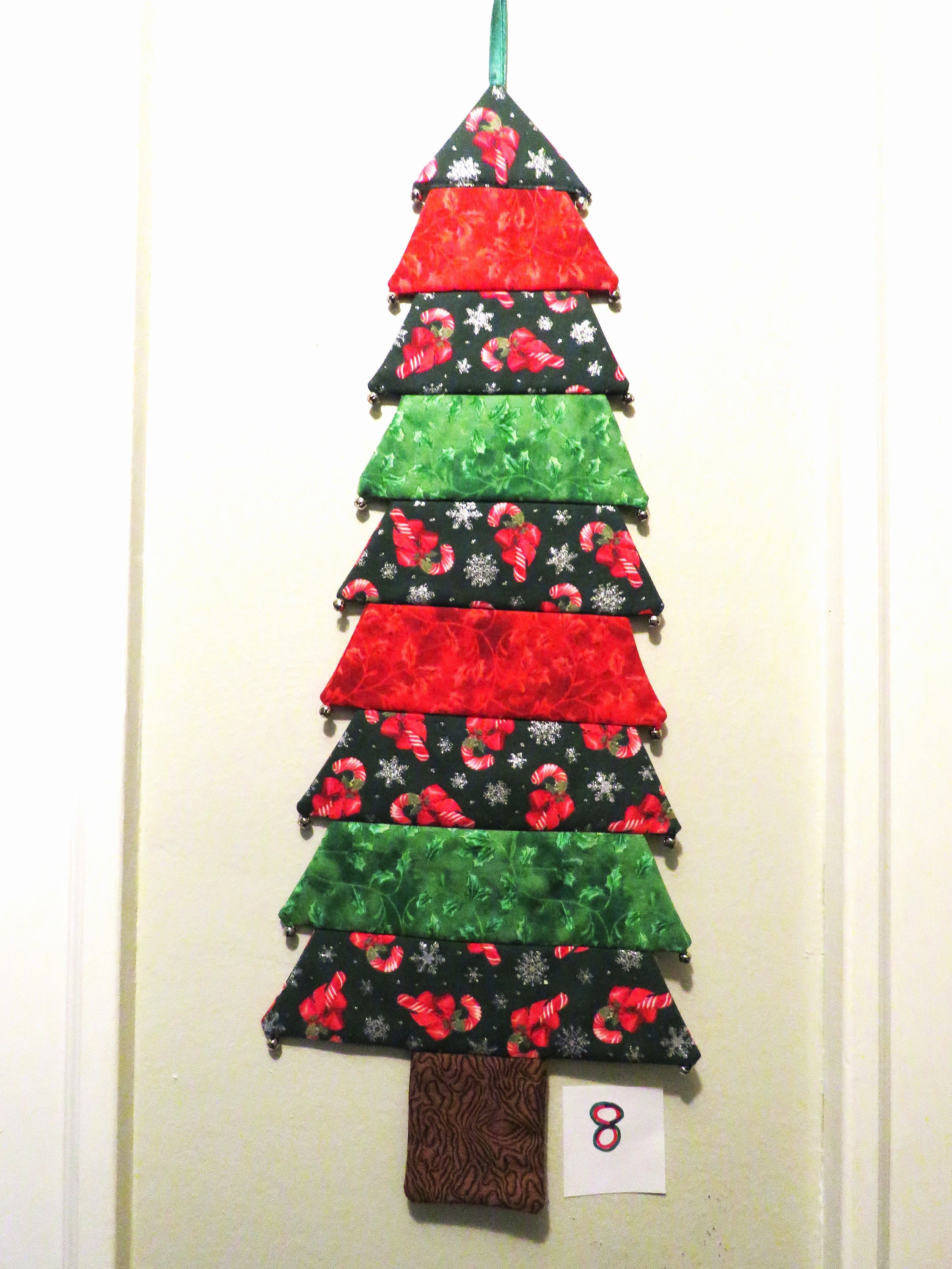 Fabric christmas tree wall hanging hotsell