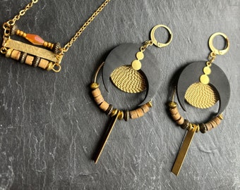 Un peu d’R boucles d’oreilles  et collier upcycles