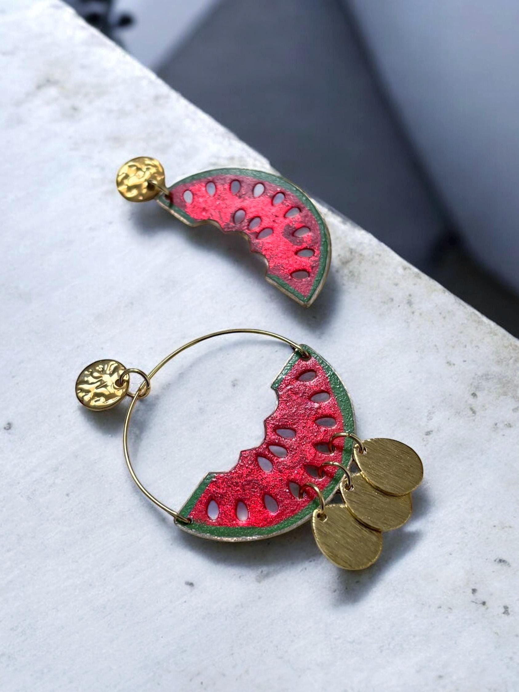 Lot De 12 (1,60€ Pièce) : Boucles D'Oreilles Avec Petit Fruit Coloré – Acier Inoxydable - Grossiste De France Distribution