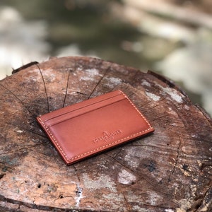 Cartera de cuero delgada personalizada con monograma imagen 3