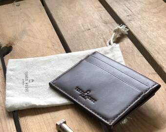 Cartera minimalista de cuero delgado