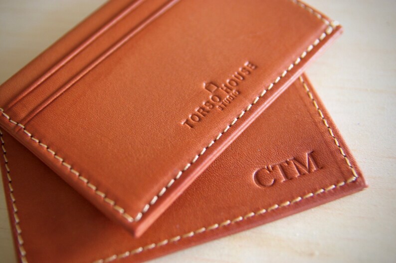 Cartera de cuero delgada personalizada con monograma imagen 2