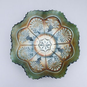 Fenton &#39;Peacock and Grape&#39; Carnival glass ruffled bowl