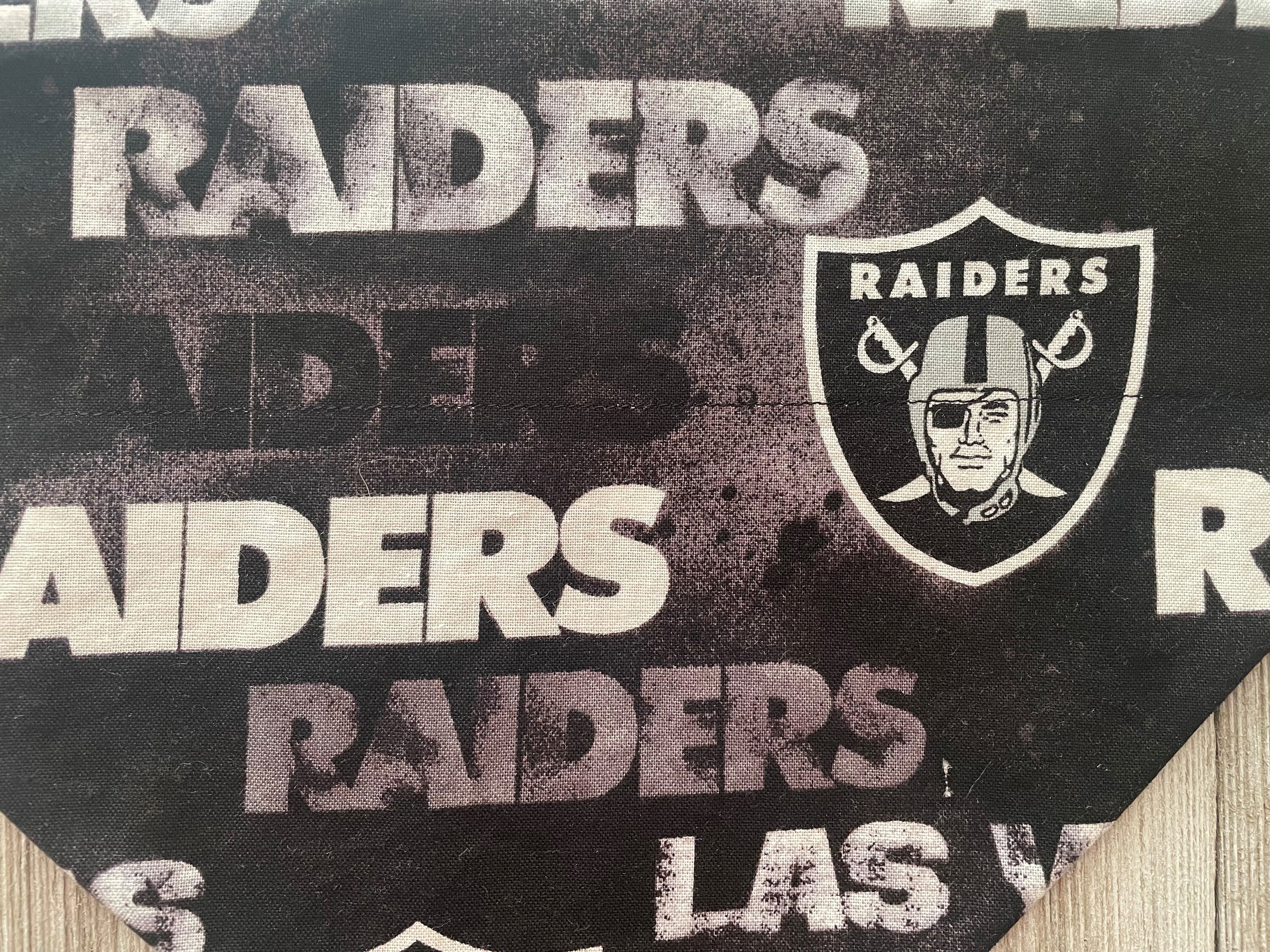 Las Vegas Raiders Over the Collar Dog Bandana // Raiders 