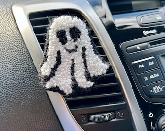 Ghost Punch Needle Decorative Car Vent Clip - Car Decor Accessory - White