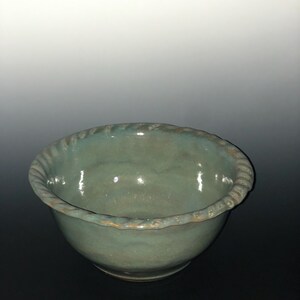 Pottery Wheel-thrown Bowl with Unique Rim