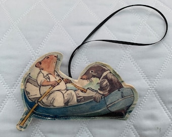 Ratty and Mole in the blue boat--Felt -Handmade-Decoration