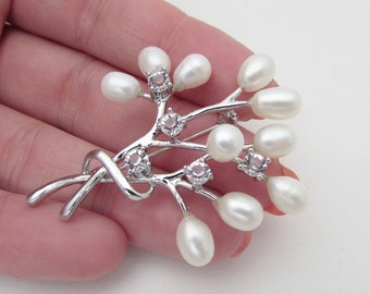 Freshwater Pearl Wedding Brooch, Genuine Pearl Brooch, Bridal Brooch, Pearl Wedding Day Brooch, Pearl Brooch Jewellery