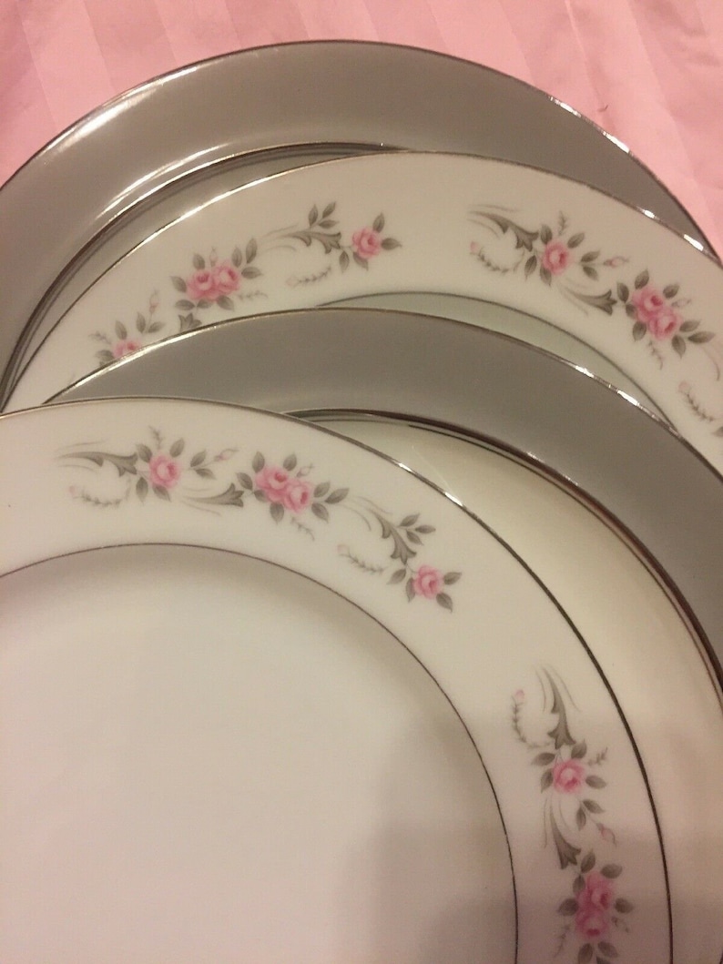 4 Mismatched China Dinner Plates Pink Roses Gray Stunning Pairing #206