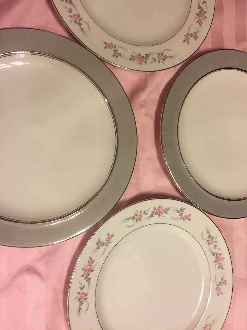 4 Mismatched China Dinner Plates Pink Roses Gray Stunning Pairing #206
