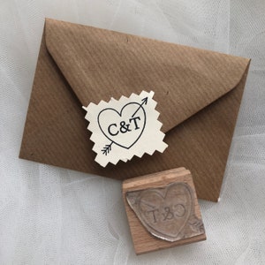 Wedding favours rubber Stamp arrow heart with initials / Wedding stampers / in the UK