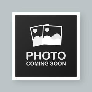 Könnte beinhalten: Quadratische Grafik mit schwarzem Hintergrund und weißem Rand. Das Bild zeigt zwei überlappende weiße Bildsymbole mit einem Kreis und einem wellenförmigen Design. Der Text "PHOTO COMING SOON" wird in Weiß angezeigt.