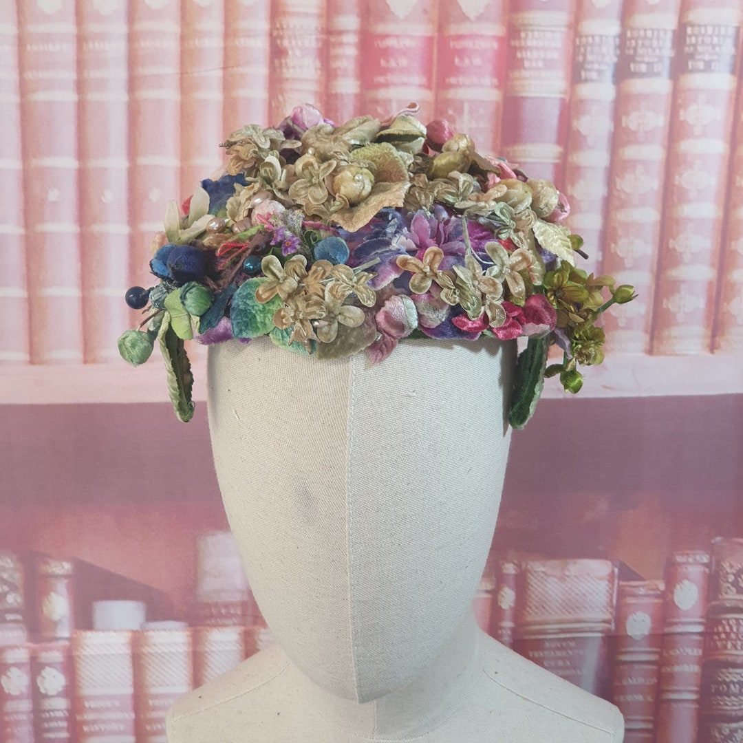 1950s Fairytale Gown & Headpiece Set (XS)