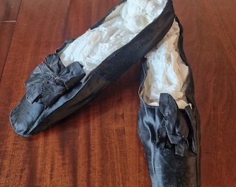 Antique REGENCY/EARLY VICTORIAN  Silk Slippers *Rare*