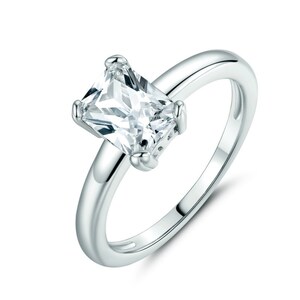 Radiant Cut Colorless Moissanite Ring, Solitaire Wedding Ring, Radiant Cut Moissanite Ring, Women&#39;s Day Gift Ring, Ring for Women
