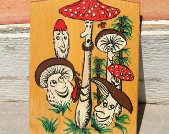 1960's Vintage Mushroom Kitchen Cutting Board