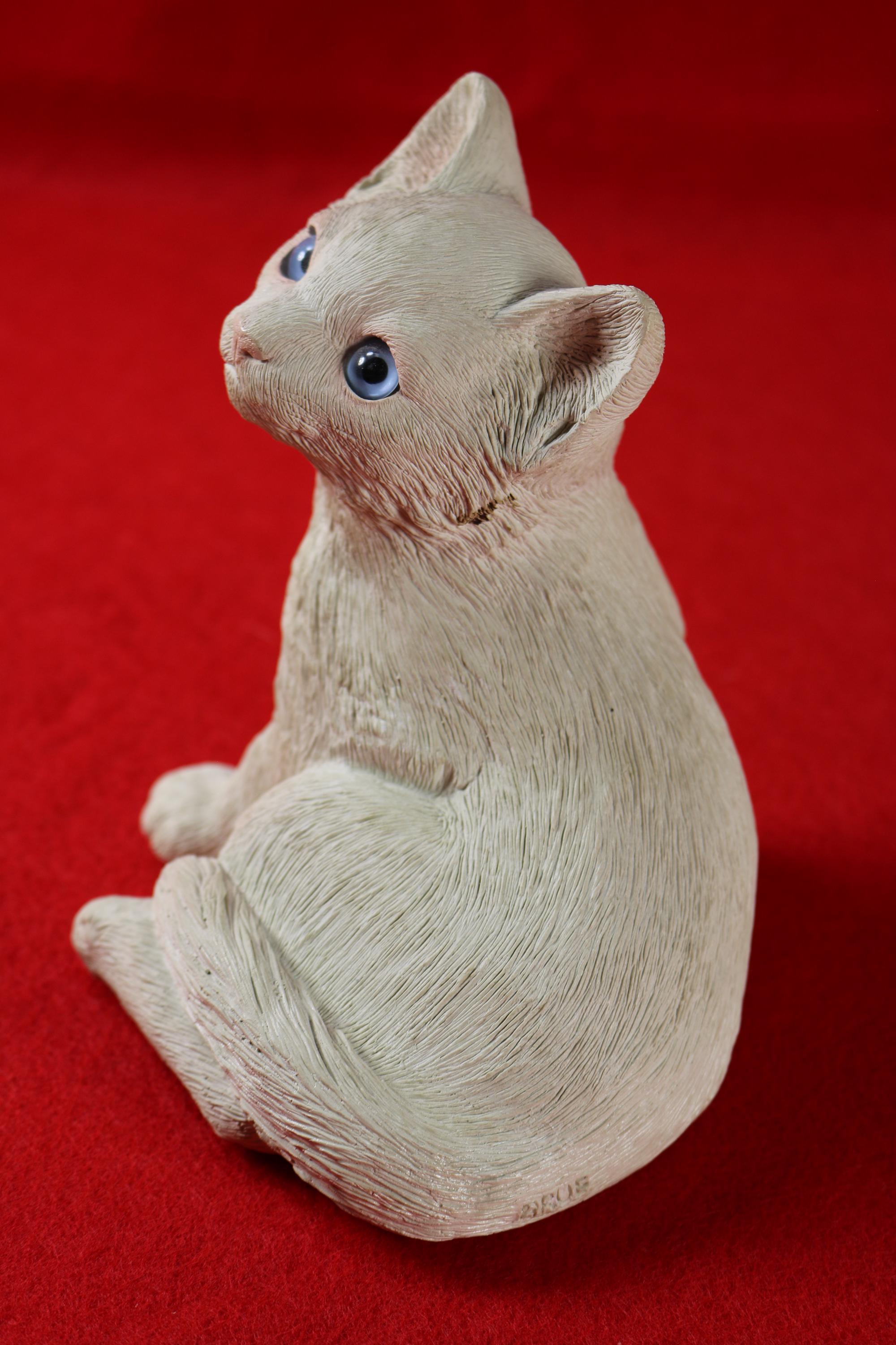 Adorable Blue Eyed Kitten Sandicast Sculpture by Sandra Brue - Etsy