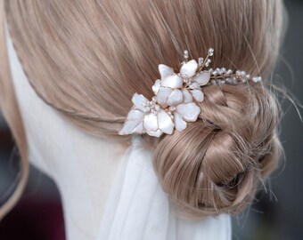 Bridal Floral Hair Comb, Wedding Hair Accessory, Gold Leaf Bridal Comb, Elegant Bridal Headpiece