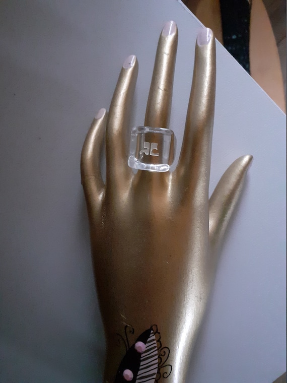 Beautiful vintage COURREGES ring