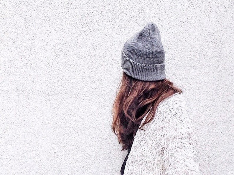 Baby Merino Women/'s knit cap made of 100/% Merino wool by Drops