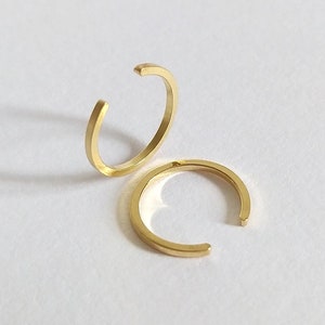 goldener Mini Ear Cuff Ansteck Piercing Ohrring | Lilly