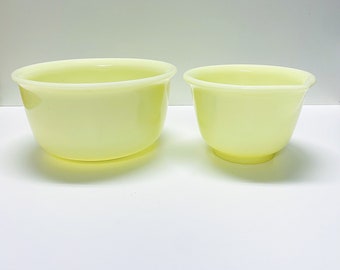 Set of 2 Hamilton Beach Custard Mixing Bowls