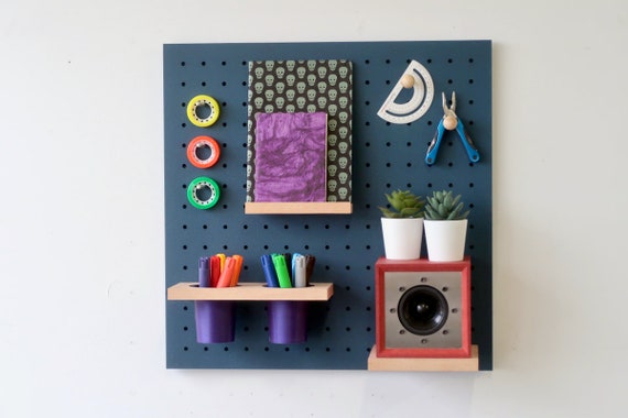 PEG BOARD - COMO HACER UN PANEL PERFORADO PARA TU TALLER DE COSTURA? 