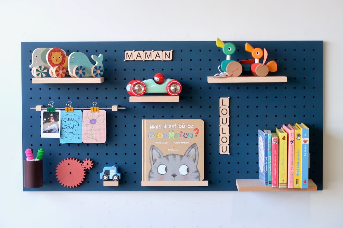 Pegboard 96x48 cm - Rangement Modulaire et Décoratif Pour Chambre d'enfant Valchromat Bleu