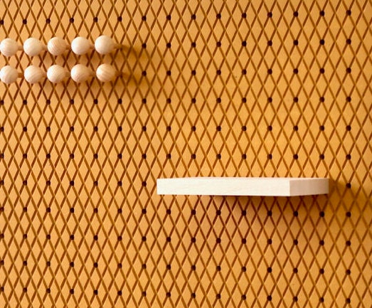 Tablero perforado Panel perforado 96x48 cm patrón 3D Estante modular  decorativo para cocina, sala de juegos Valchroma amarillo mostaza -   México