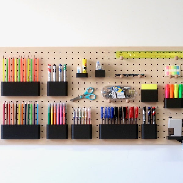 Tout-en-un Bureautique : le kit Pegboard Quark et ses fournitures de bureau Deli