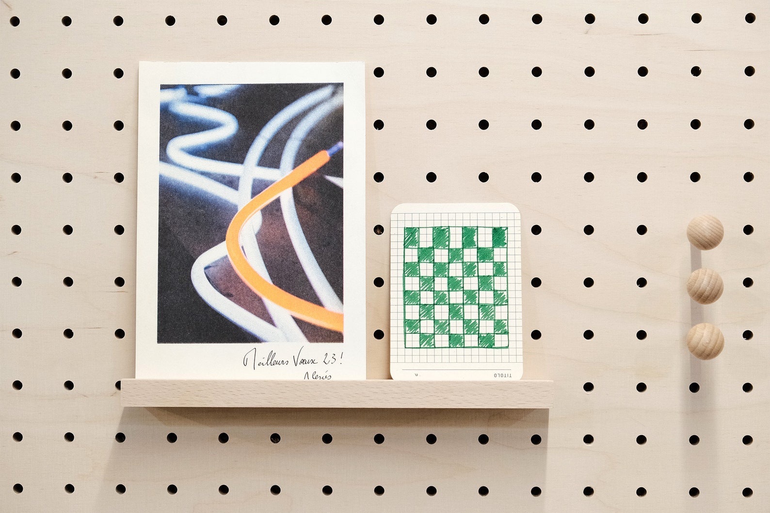 Wooden Picture Rails for Pegboard - Accessories for Books, Exhibits ...