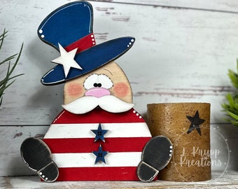 Vintage Rustic Uncle Sam Decor: Perfect for a Charming 4th of July Celebration