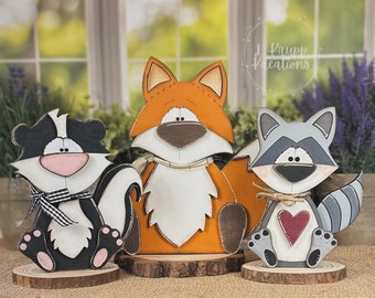 Adorable Woodland Animal Shelf Sitters: Fox, Raccoon, Skunk - A Must-Have for Woodland-themed Baby Showers!