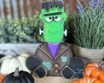 Farmhouse Frankenstein, Rustic Frankenstein, Wood Frankenstein, Farmhouse Halloween Decor, Rustic Halloween Decor,  Primitive Monster