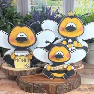 Rustic Wooden Bee Decor - Farmhouse Style Wooden Bee Accent - Queen Bee Shelf Sitter - Spring Bee Decor
