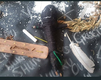 Bambola voodoo nera che rimuove/bandisce l&#39;esagono (su misura escluso il rituale)