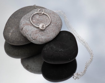 Silver squiggle necklace