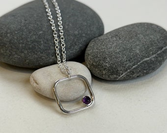 Silver necklace with Amethyst