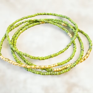 Apple green Picasso seed bead bracelet, beaded bracelet, stretch bracelet, beaded jewelry, seed bead bracelets, stretch seed bead bracelet