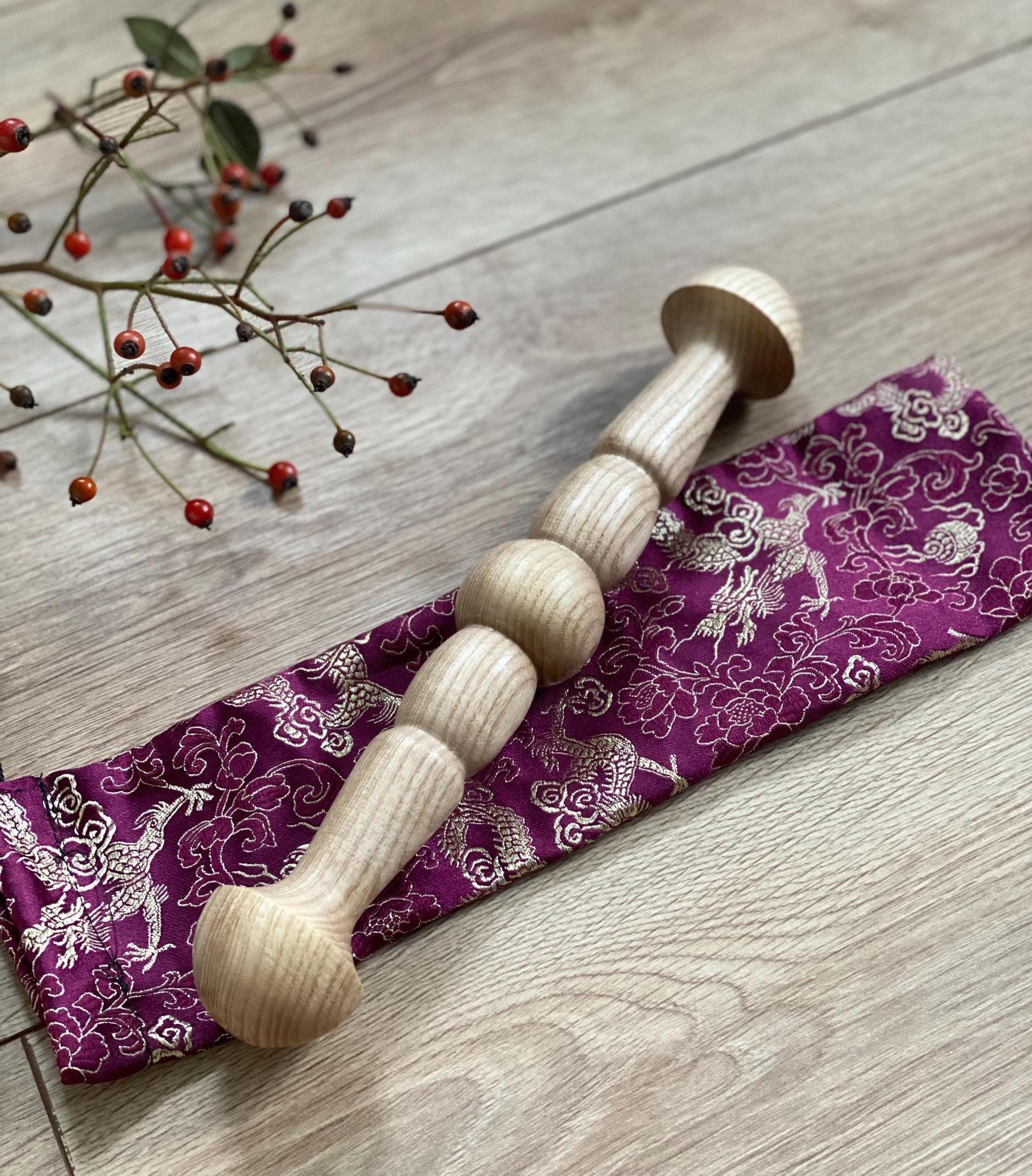 Tai Chi Ban model of a special shape made of European ash and a beautiful satin bag to go with it.
