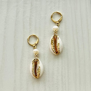 Dainty Cowrie Shell Potato Pearl Huggie Hoop Earrings
