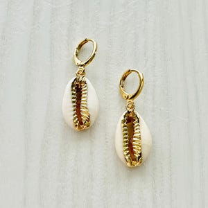 Dainty Cowrie Shell Huggie Hoop Earrings