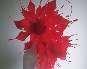 Red/scarlet fascinator