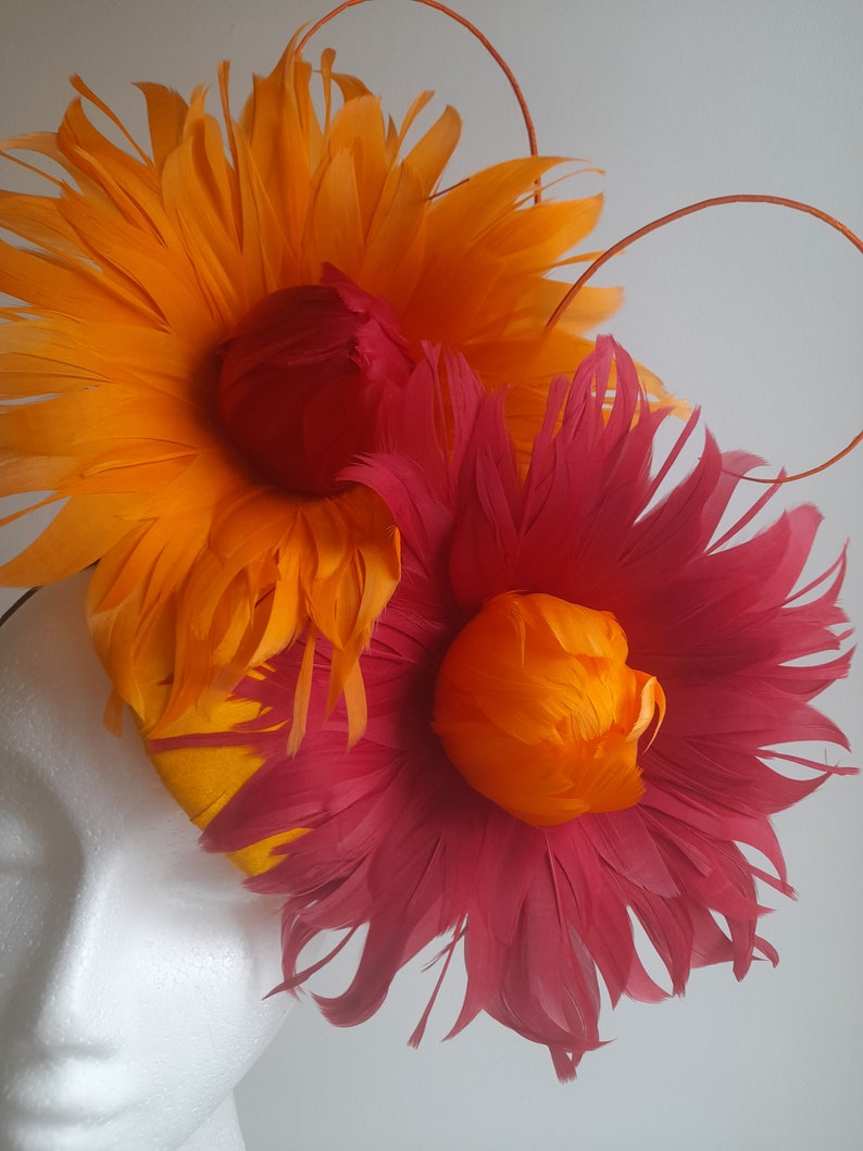 Orange-bordeauxfarbener Fascinator Bild 7