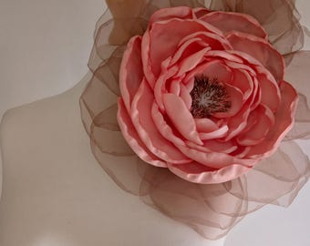Hugo peach Ansteckblume
