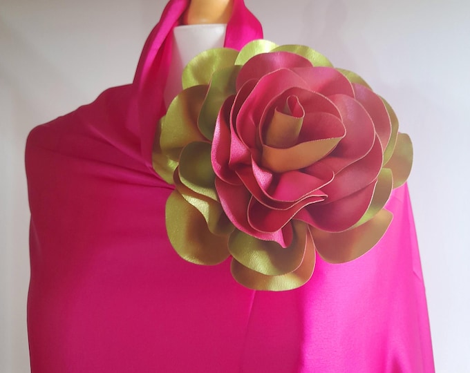 Featured listing image: fuchsia scarf