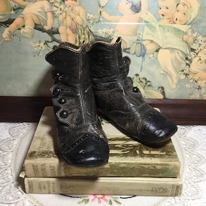 Antique Victorian Late 1800’s Pair High-Top Leather Baby Shoes